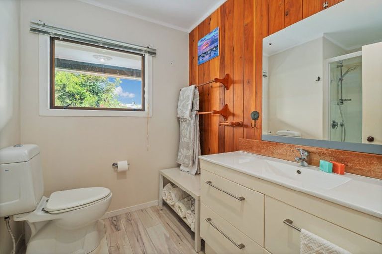 Photo of property in 8 Parkland Place, Whitianga, 3510
