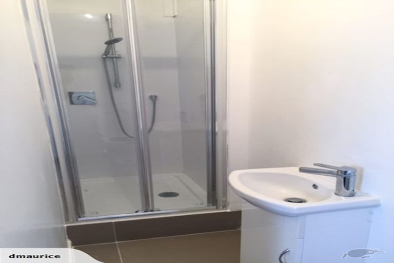 Photo of property in 9 Kambalda Street, Mangere Bridge, Auckland, 2022