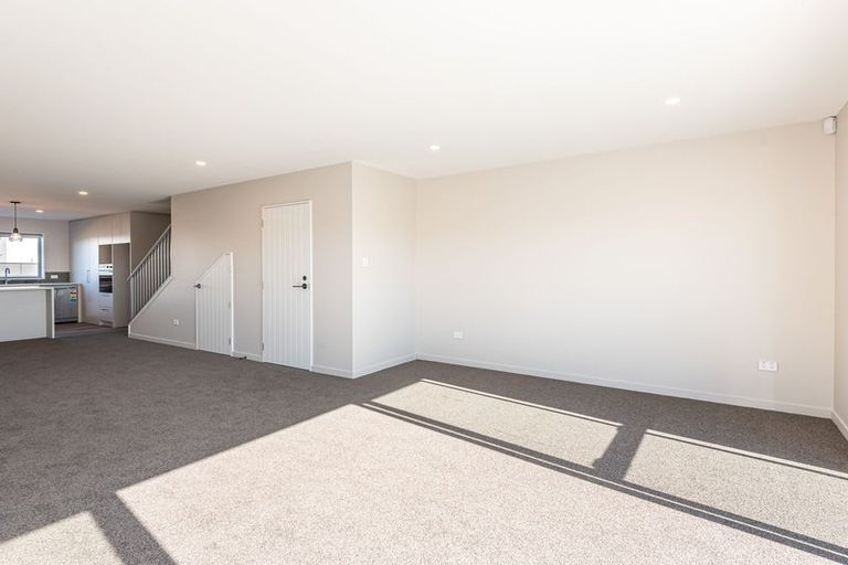 Photo of property in 5 Kakapo Lane, Redwood, Christchurch, 8051