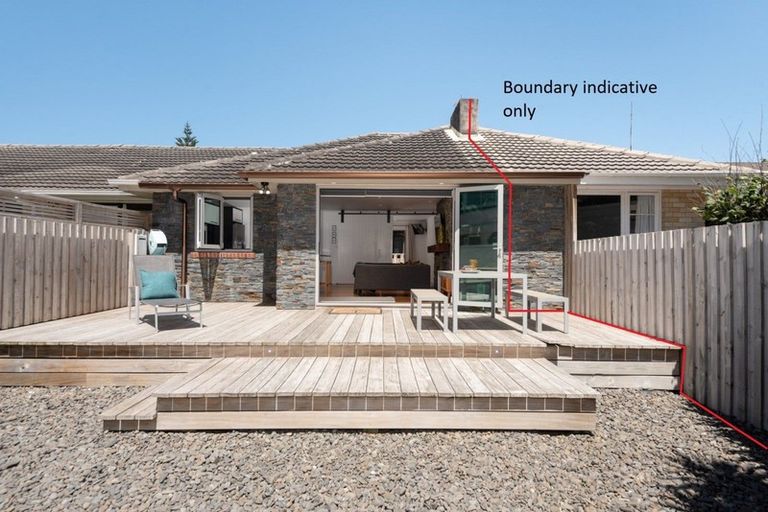 Photo of property in 2/54 Marine Parade, Mount Maunganui, 3116