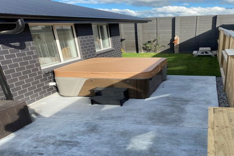 Photo of property in 42 Union Drive, Papamoa, 3118