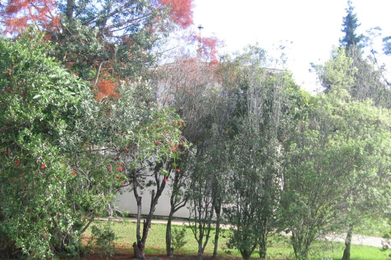 Photo of property in 6 Talmar Place, Massey, Auckland, 0614