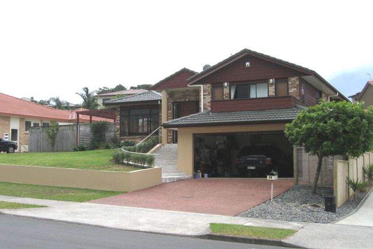 Photo of property in 31 Hogarth Rise, West Harbour, Auckland, 0618