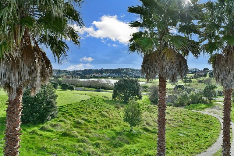 Photo of property in Santa Rosa, 55/340 Gulf Harbour Drive, Gulf Harbour, Whangaparaoa, 0930