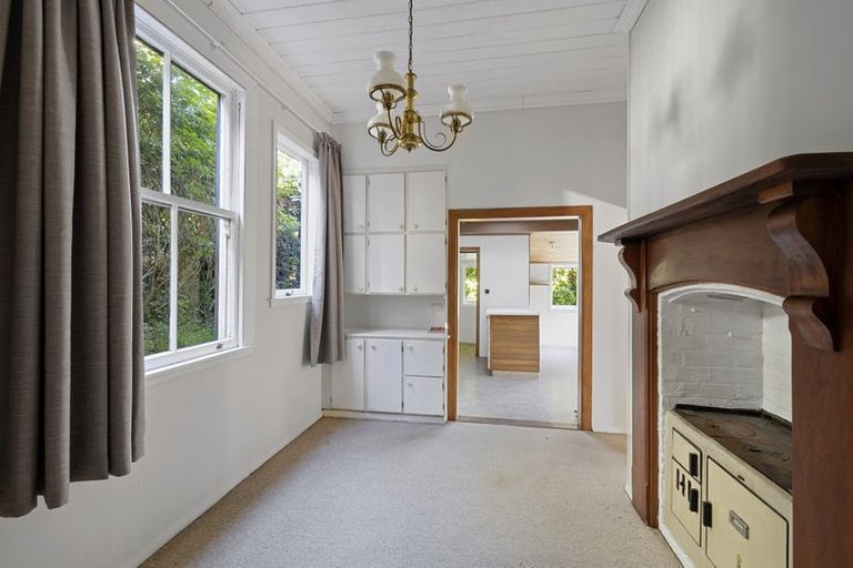 Photo of property in 44 Carrington Street, Lower Vogeltown, New Plymouth, 4310