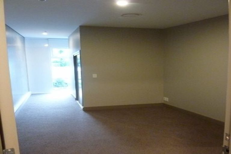 Photo of property in Canvas Apartments, 7/307 Willis Street, Te Aro, Wellington, 6011