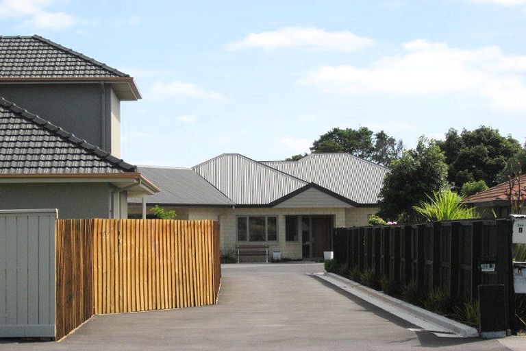 Photo of property in 286 Yaldhurst Road, Avonhead, Christchurch, 8042