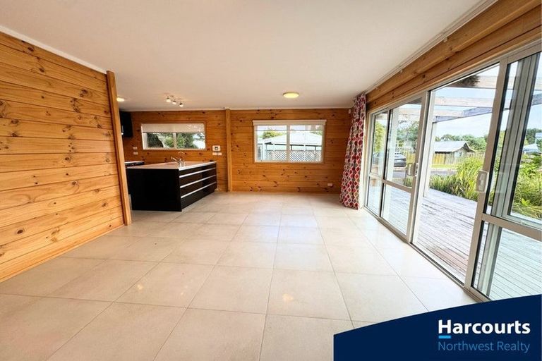 Photo of property in 26 Riverlea Road, Whenuapai, Auckland, 0618