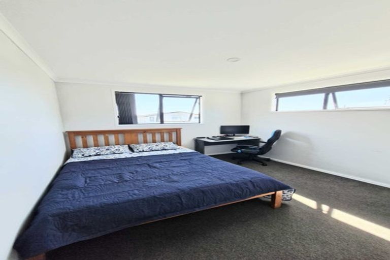 Photo of property in 29 Discovery Place, Marfell, New Plymouth, 4310