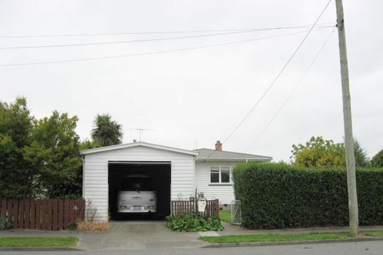 Photo of property in 38 Thomson Street, Tinwald, Ashburton, 7700