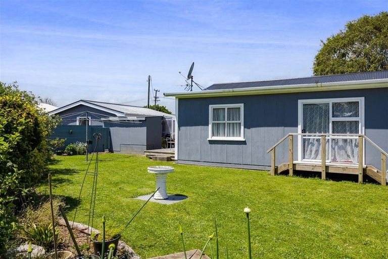 Photo of property in 40 Grey Street, Normanby, Hawera, 4614