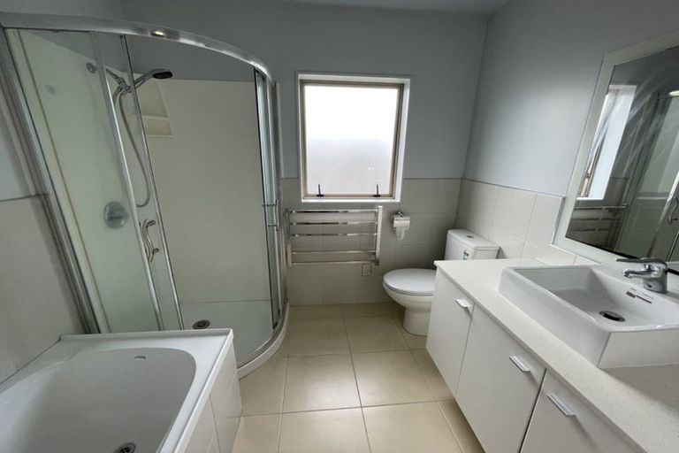 Photo of property in 6a Becroft Drive, Forrest Hill, Auckland, 0620