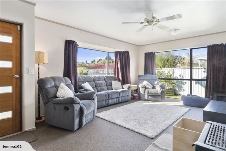 Photo of property in 21 Solomon Street, Brookfield, Tauranga, 3110