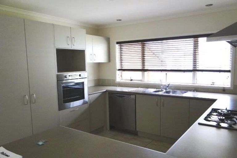 Photo of property in 49 Totara Views Drive, Red Beach, 0932