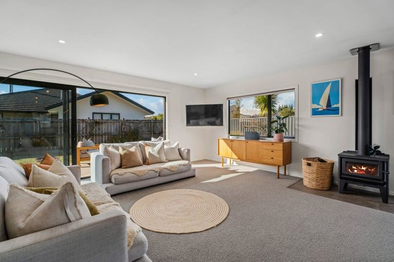 Photo of property in 29 Marbleleaf Lane, Albert Town, Wanaka, 9305