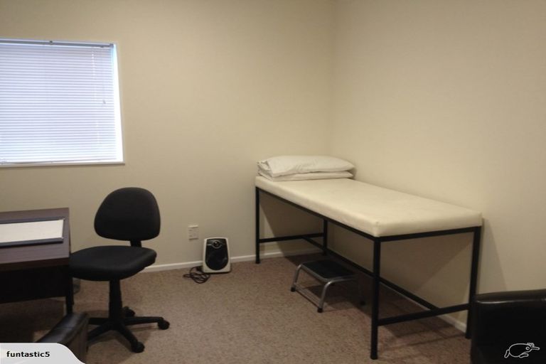 Photo of property in 150 Grey Street, Palmerston North, 4410