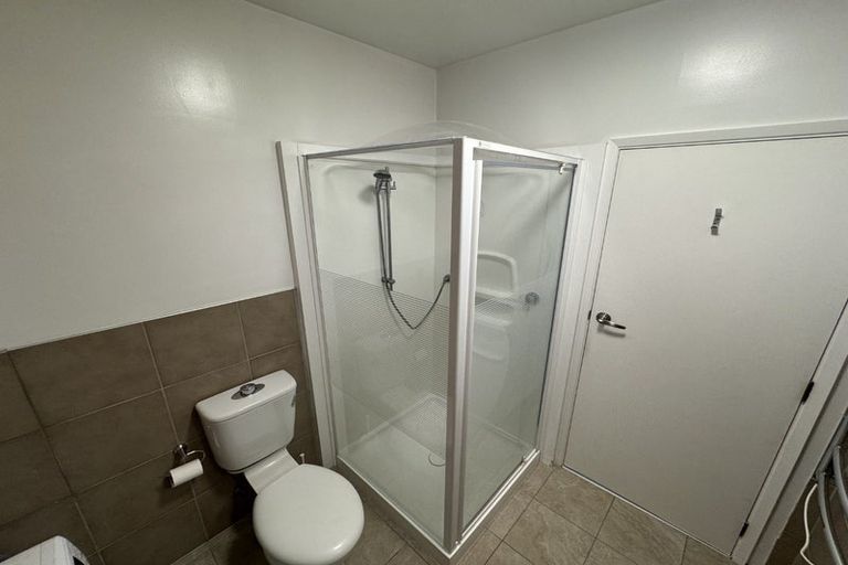 Photo of property in 77 Brougham Street, Mount Victoria, Wellington, 6011