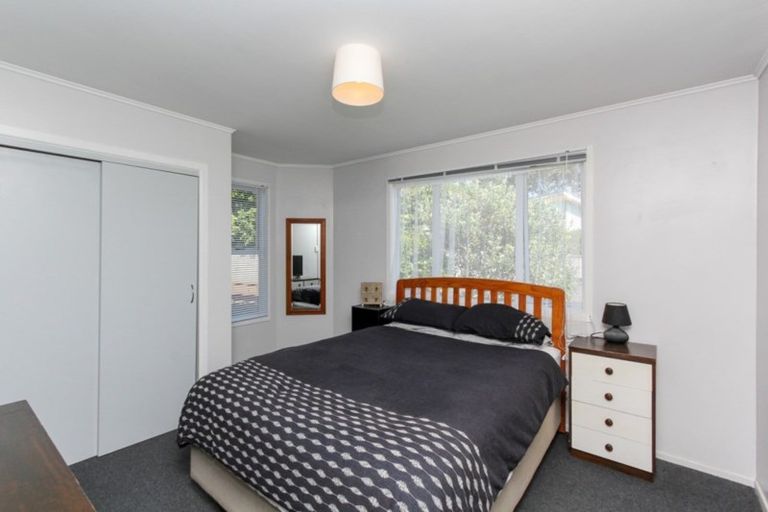Photo of property in 18 Raniera Street, Glen Avon, New Plymouth, 4312