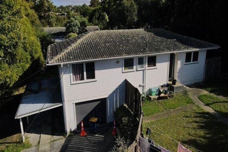 Photo of property in 8 Makora Road, Massey, Auckland, 0614