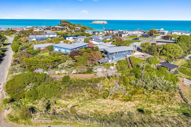 Photo of property in 16 Hall Street, Motunau, Waipara, 7387