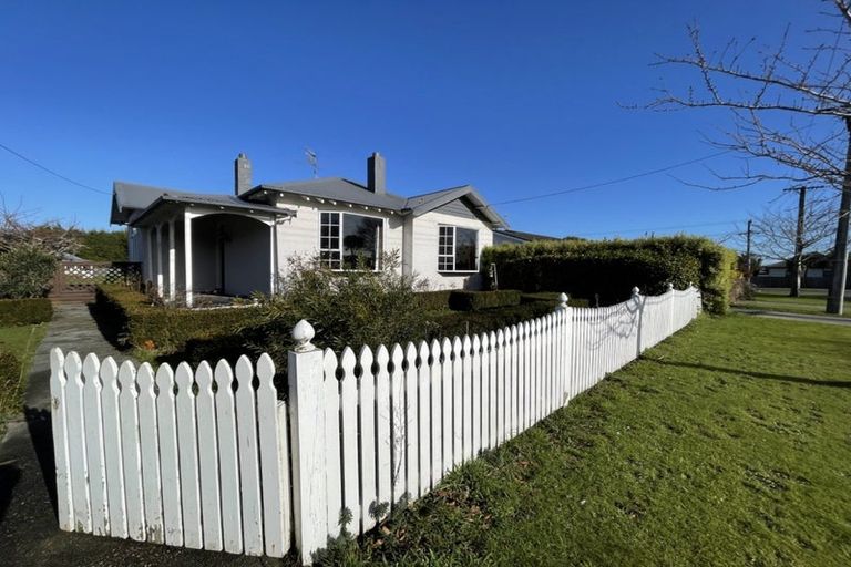 Photo of property in 61 Charles Street, Grasmere, Invercargill, 9810