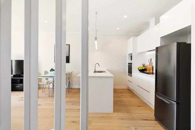 Photo of property in 87 Bomb Point Drive, Hobsonville, Auckland, 0616