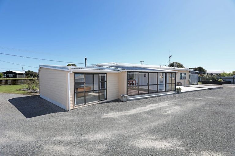Photo of property in 75 Seabury Avenue, Foxton Beach, Foxton, 4815