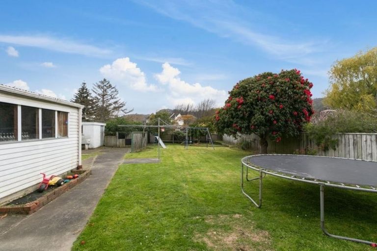 Photo of property in 88 Reynolds Street, Taita, Lower Hutt, 5011