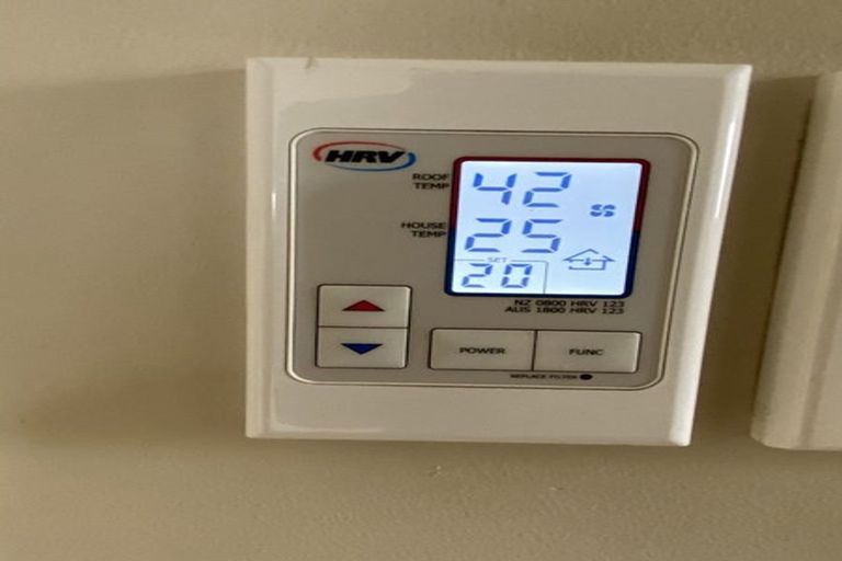 Photo of property in 2/167 Royal Road, Massey, Auckland, 0614