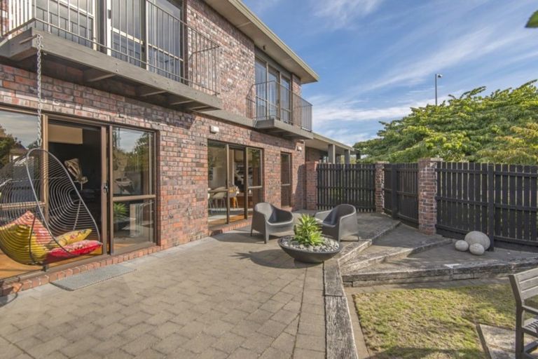 Photo of property in 58 Lake Terrace Road, Burwood, Christchurch, 8061
