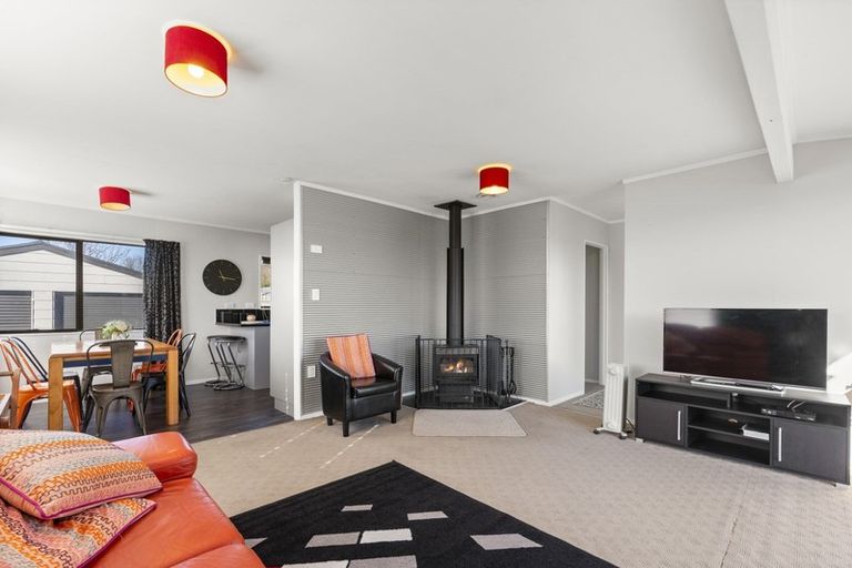 Photo of property in 27 Owhatiura Drive, Lynmore, Rotorua, 3010