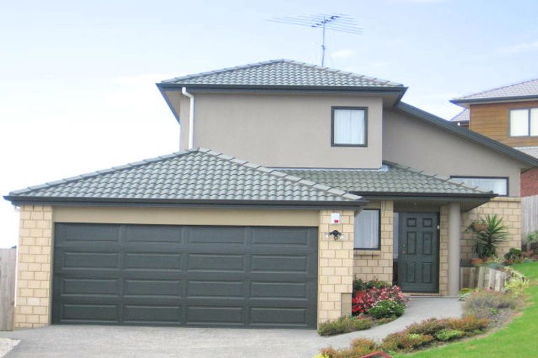 Photo of property in 21 Maidstone Place, Oteha, Auckland, 0632
