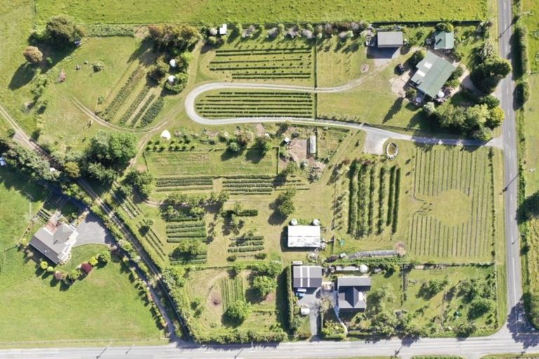 Photo of property in 11 Mount Heslington Road, Brightwater, 7091