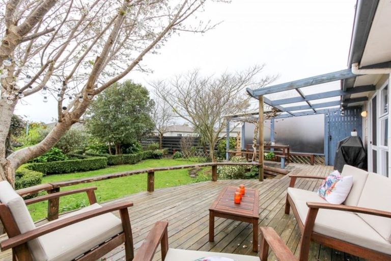 Photo of property in 6 Blackmore Street, Lynmouth, New Plymouth, 4310