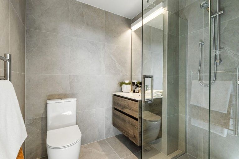 Photo of property in 7c Windlass Street, Long Bay, Auckland, 0630