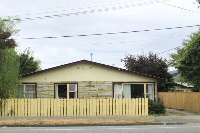 Photo of property in 11 Akatarawa Road, Brown Owl, Upper Hutt, 5018