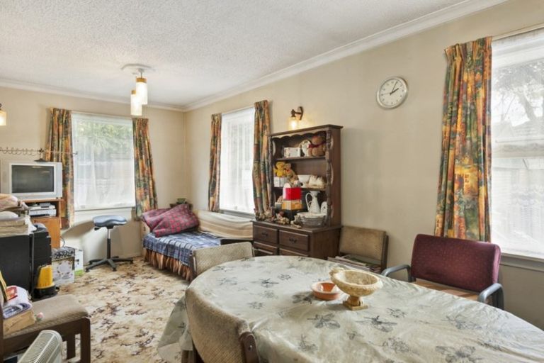 Photo of property in 23 Pinehurst Crescent, Russley, Christchurch, 8042