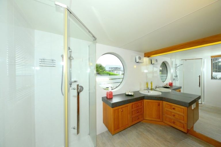 Photo of property in 31 Marama Crescent, Mount Pleasant, Christchurch, 8081