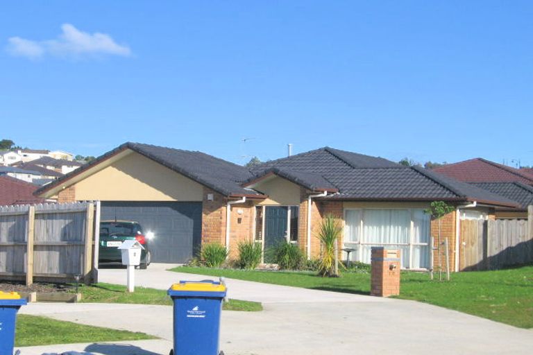 Photo of property in 10 Elkstone Place, Henderson, Auckland, 0612