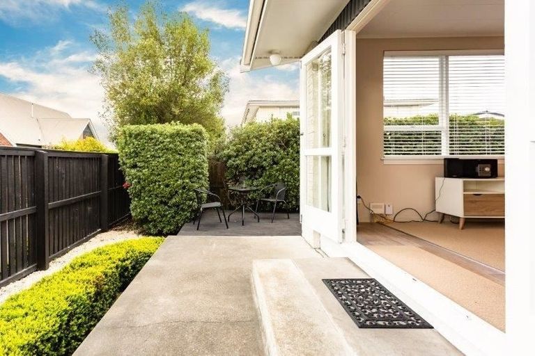 Photo of property in 1/15a Bennett Street, St Albans, Christchurch, 8052