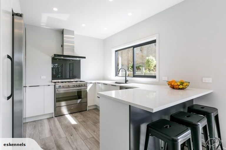 Photo of property in 86 Seafield Road, Eskdale, Napier, 4182