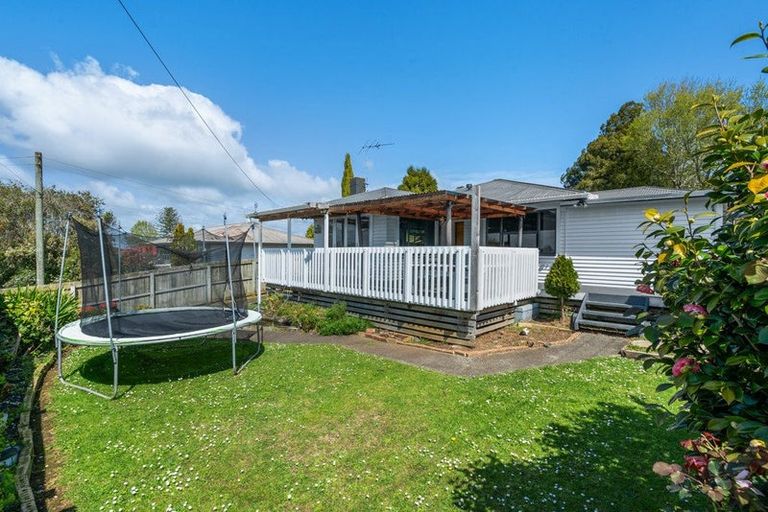 Photo of property in 9 Thompson Terrace, Manurewa, Auckland, 2102