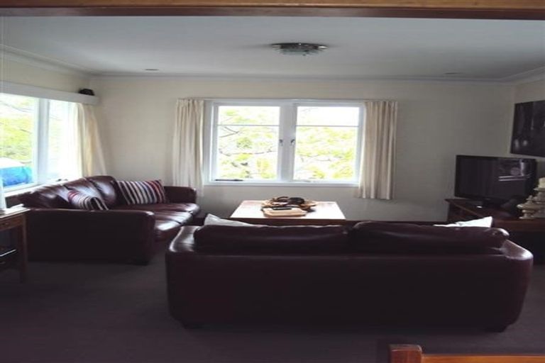 Photo of property in 17 Oreil Avenue, West Harbour, Auckland, 0618