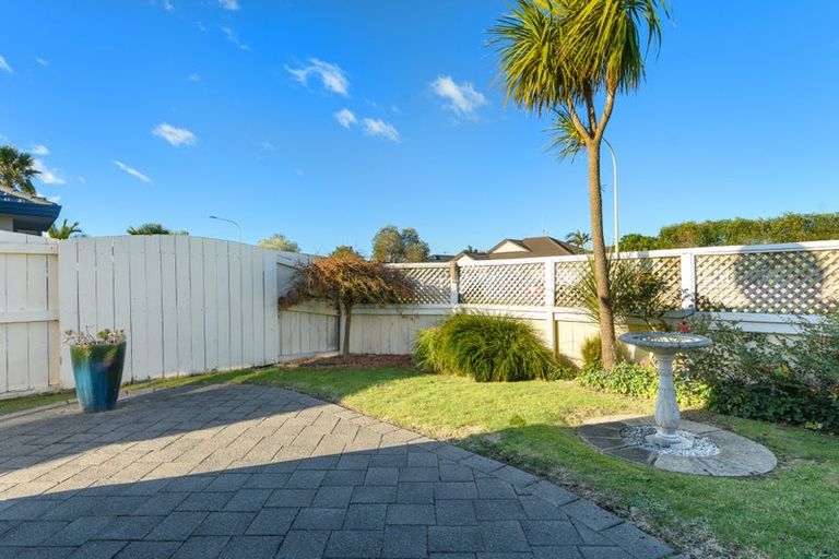 Photo of property in 333 Grenada Street, Papamoa Beach, Papamoa, 3118