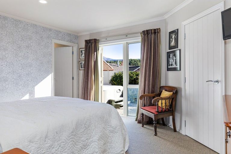 Photo of property in 10 Glentui Place, Waikawa, Picton, 7220