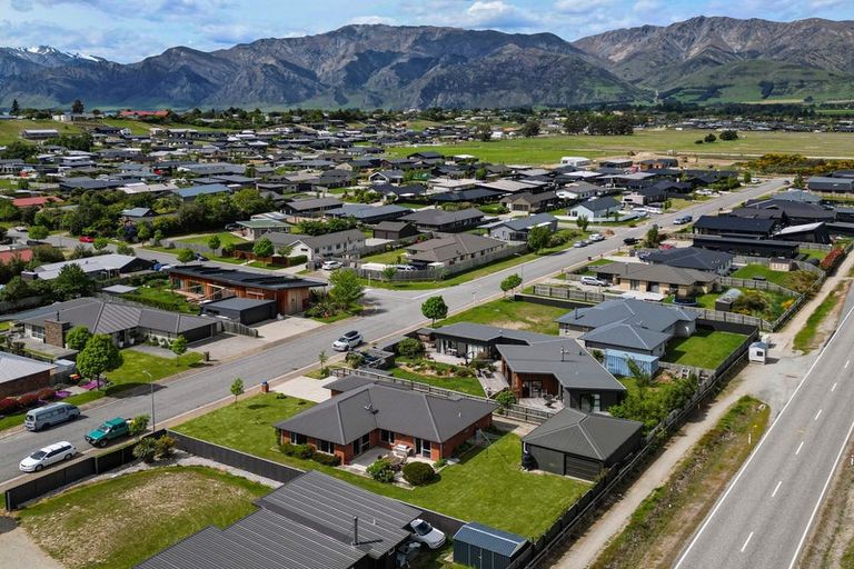 Photo of property in 40 Little Maude Drive, Lake Hawea, Wanaka, 9382