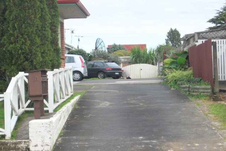 Photo of property in 2/10 Omana Road, Papatoetoe, Auckland, 2025