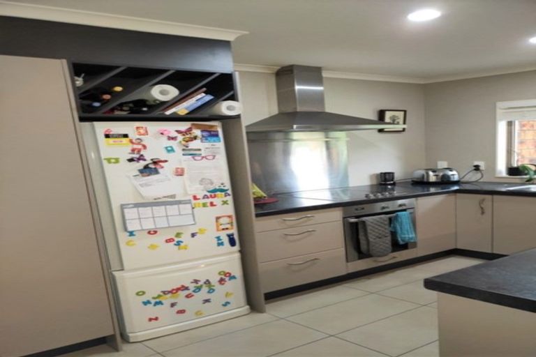 Photo of property in 46 Evergreen Crescent, Trentham, Upper Hutt, 5018