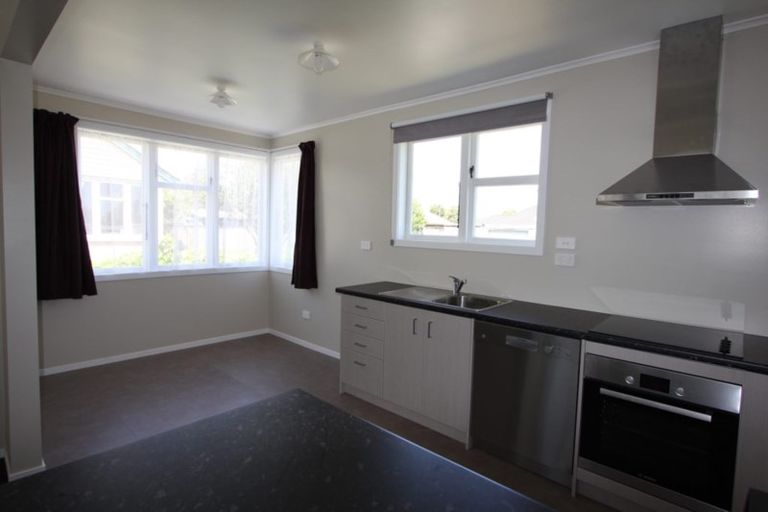 Photo of property in 86 Holland Road, Fairfield, Hamilton, 3214