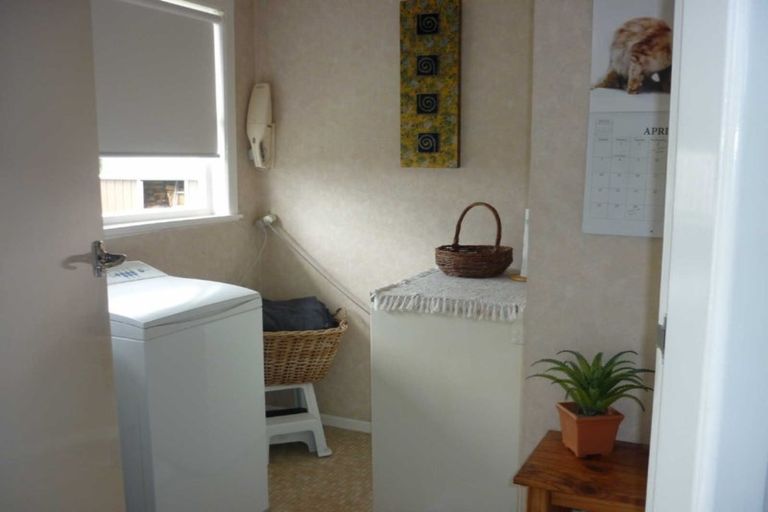 Photo of property in 10 Bremridge Place, Melville, Hamilton, 3206